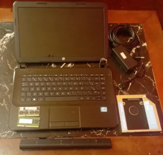 NOTEBOOK DELL COM DEFEITO.
