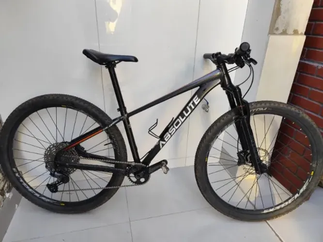 Bicicleta Absolute Wild Boost 29 - excelente estado