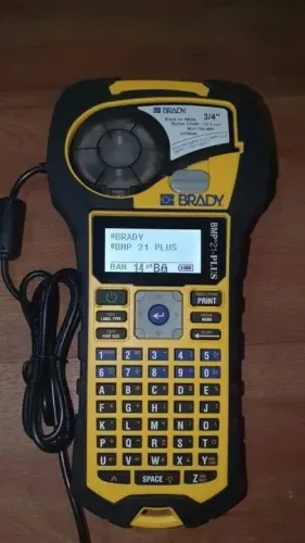 Etiquetadora Profissional Brady BMP21-Plus Fitas 19mm - USADO
