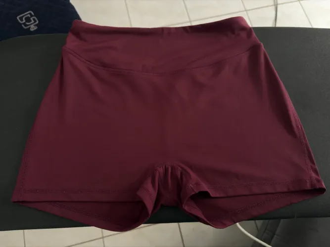 Shorts Academia Poliamida Shein (Sodalemon)