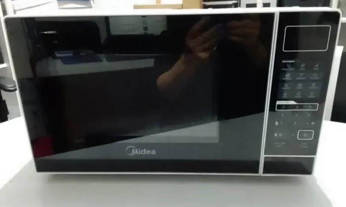 Micro-ondas 20 L para conserto ou peças 220 V