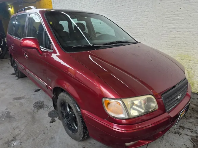 Hyundai Trajet GLS 2.7 V6 24V 179cv Aut. 2000