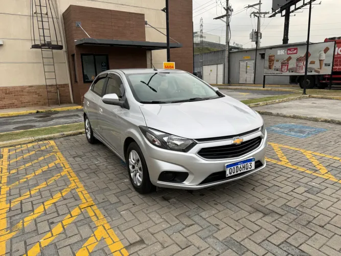 Chevrolet Onix Hatch LT 1.4 8V Flex Aut. 4P 2018