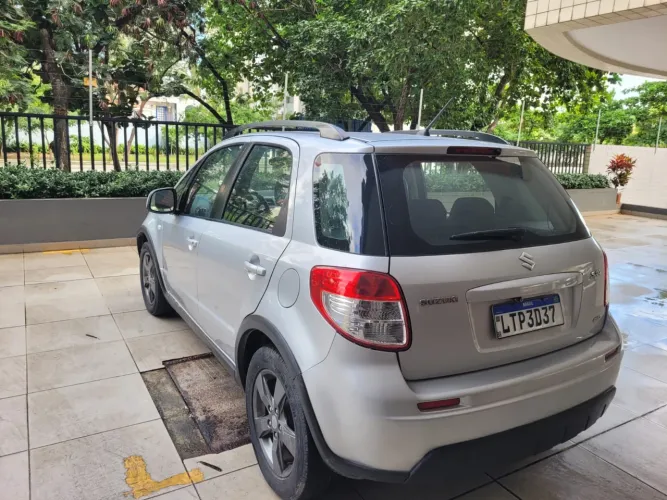 Suzuki SX4 2.0 16V 145cv 4WD 5P Aut. 2011