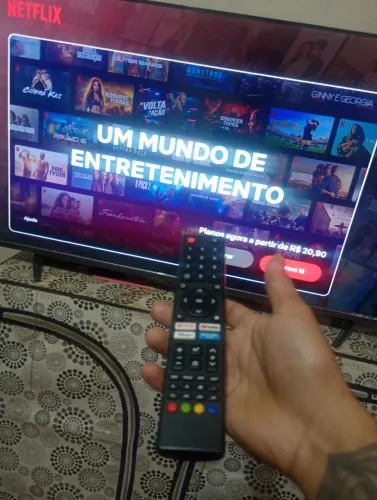 Televisão Philco 46 polegadas no plástico
