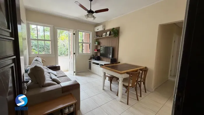 Apartamento no bairro Petrópolis de 2 dormitórios