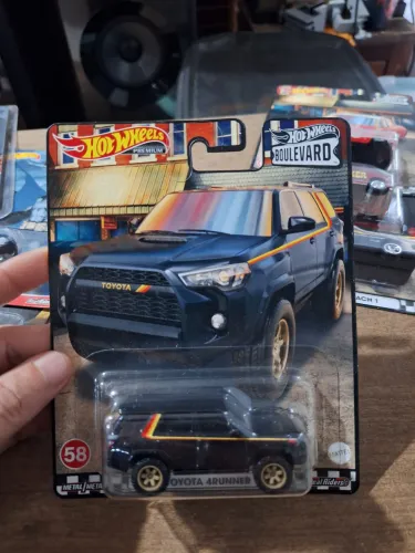 Hotwheels Premium Boulevard Toyota 4Runner