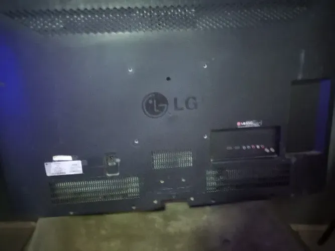 TVs Usada com defeitos sendo SEMPRETOSHIBA 39 PLEGADAS,LG 42