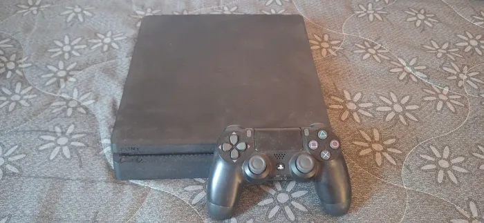 PlayStation 4 Slim [COMPLETO]