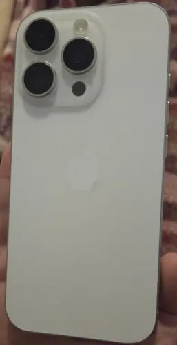 iPhone 16 Pro Titânio Branco | Tela 6.3" 120Hz | Câmeras Pro 48MP | Impecável