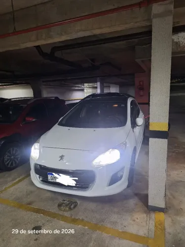 Peugeot 308 Allure 2.0 Flex 16V 5P Mec. 2013