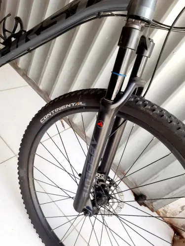 Suspensão absolute prime slr 