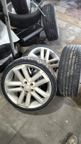 aro 17 5x100 modelo Amarok