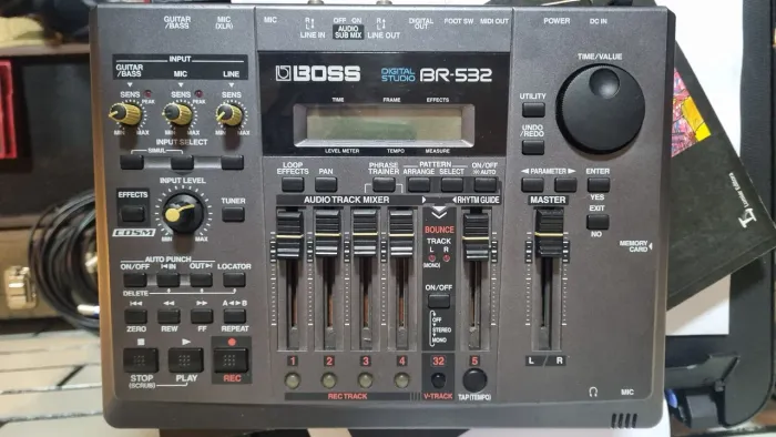 Gravador Digital Studio Boss BR-532 - Portátil e Profissional