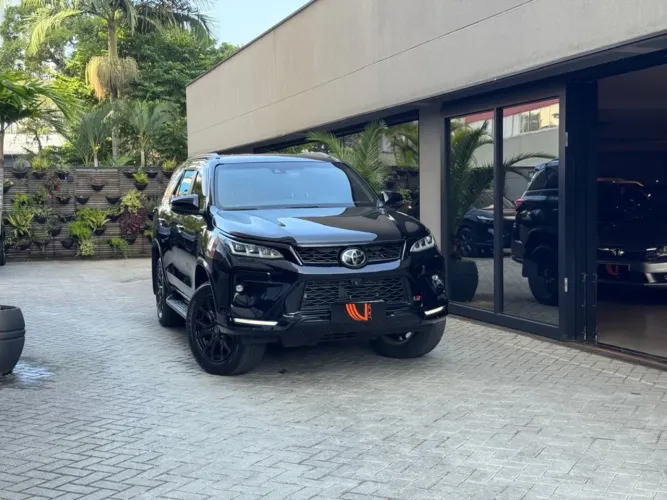 Toyota Hilux SW4 GRS 2.8 TB 4X4 Diesel Aut. 2022