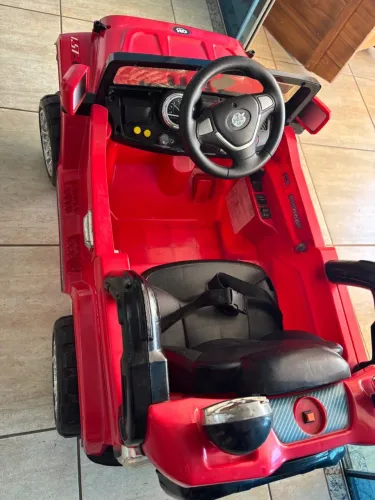 Carrinho Elétrico Infantil Jeep.