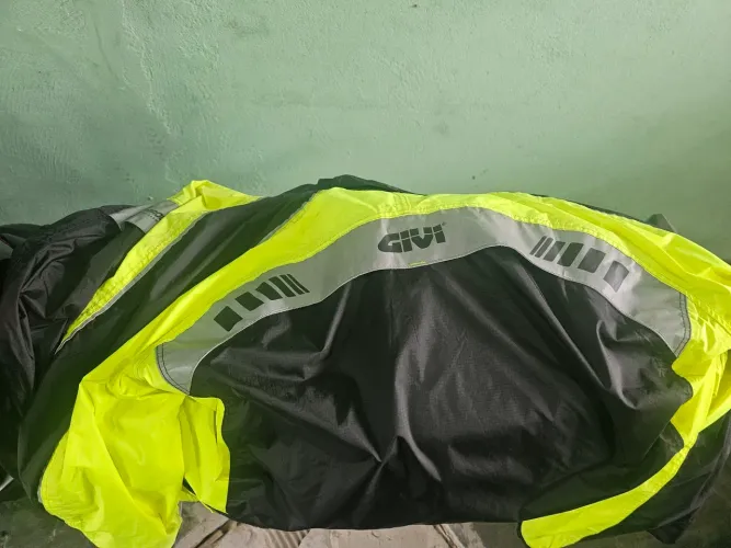 CAPA DE CHUVA GIVI PREMIUM