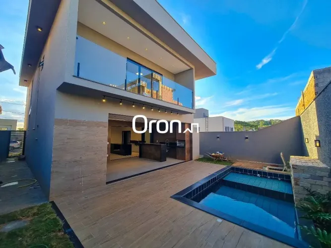 Sobrado à venda, 228 m² por R$ 1.490.000,00 - Jardins Capri - Senador Canedo/GO