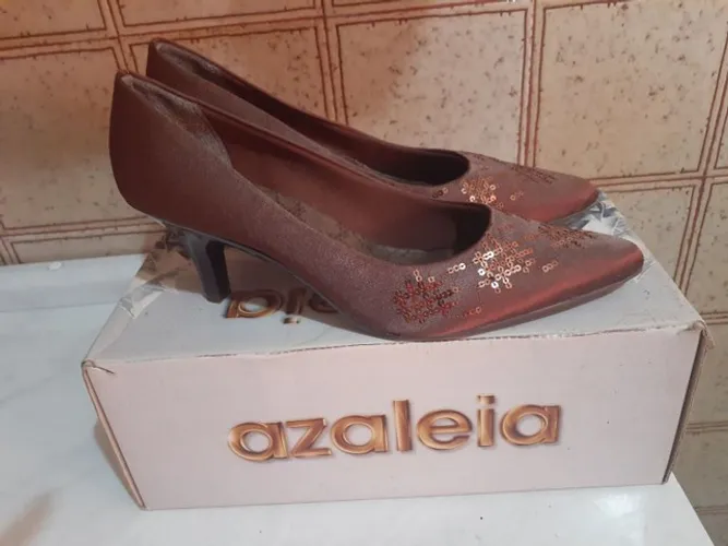 Sapato de salto, número 37