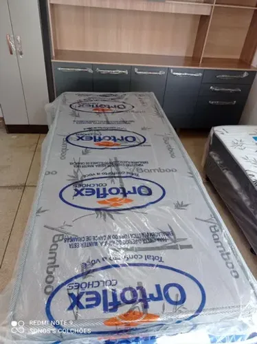 COLCHÃO DE SOLTEIRO ESPUMA SELADA NOVO 