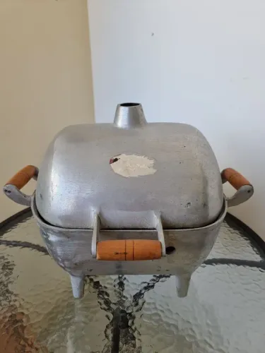 Assadeira/Panela de Alumínio para Churrasco - Antiga