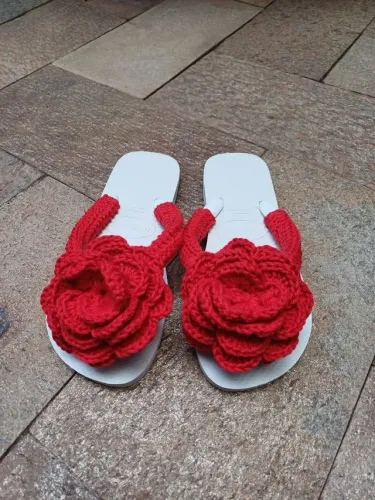 Havaianas flor de crochê 37/38