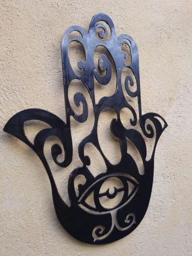 Mão de Fátima decorativa Ferro
