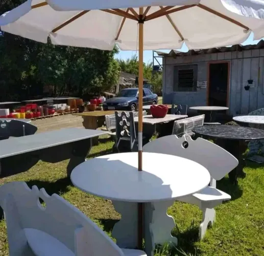 ""Mesas Ideais para Ombrelone - Aproveite o Verão com Estilo!"  