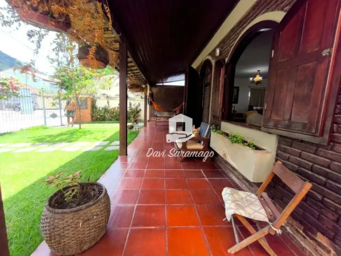 Casa com 4 quartos à venda, 155 m² - Piratininga - Niterói/RJ