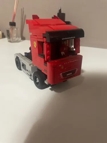 Caminhão Ferrari Lego
