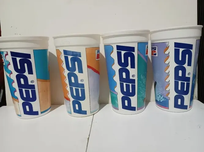 Copo colecionável pespi