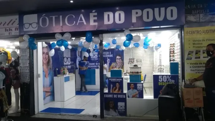 aplicador de adesivos e papel de paredes R$30