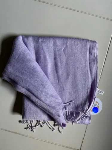 Pashmina importada PARFOIS com franjas cor lavanda