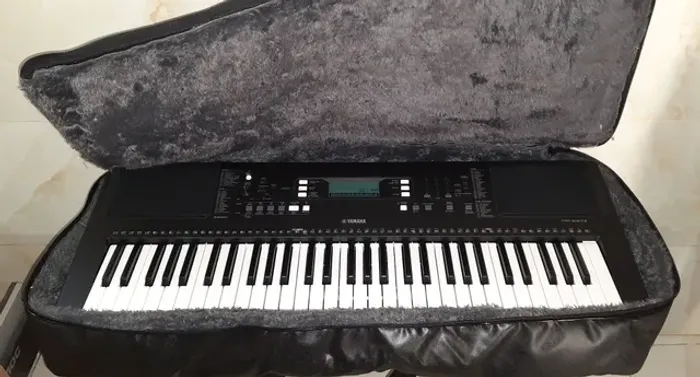 Teclado yamaha psr-e373 (novo)