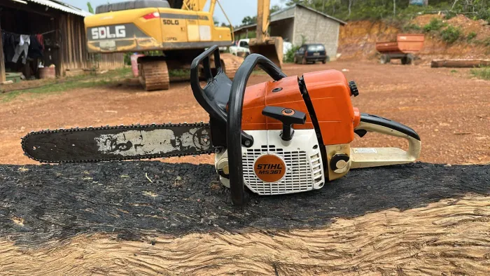 Stihl 361 pronto para batalha 