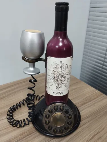 Incrível Telefone analógico em formato de garrafa de vinho 1780 (funcionando)