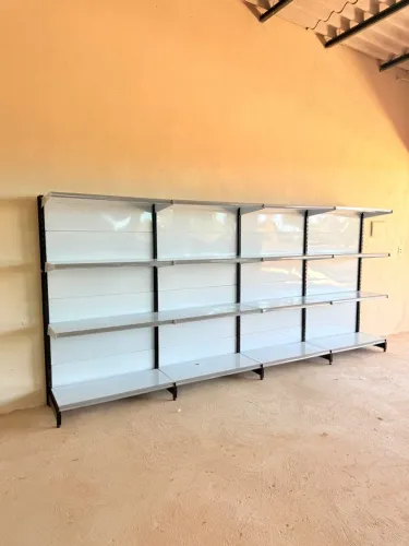Gôndolas parede semi novas 1.70 altura