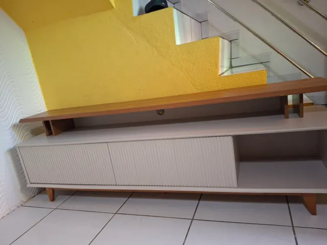 Rack para 70polegadas 1.80 super moderno pés em madeira e MDP e MDF 