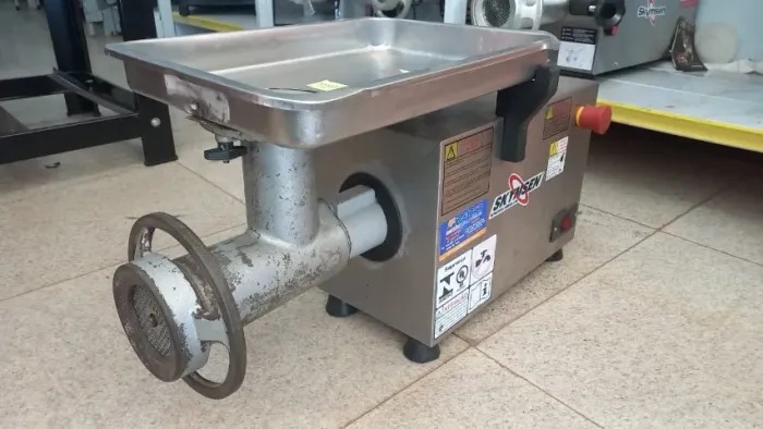 PICADOR DE CARNE BOCA 22 USADO MARCA SKYNSEM