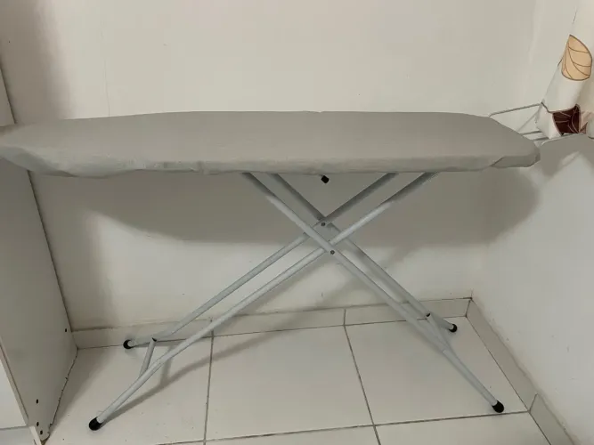 Tábua de Passar Roupa LENOX Dobrável