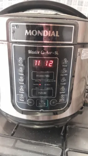 Panela elétrica mundial *defeito