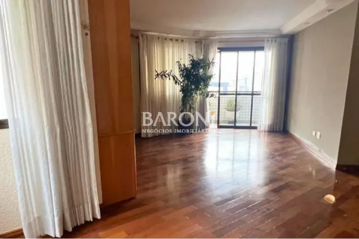 Apartamento á venda no Brooklin com 140 m², 2 suítes e 3 vagas. Baroni Imóveis, imobiliári