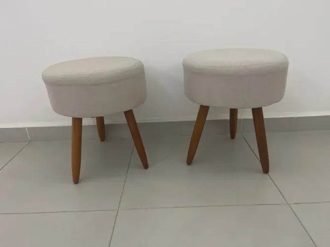 2 Pufes cor bege - perfeito estado!