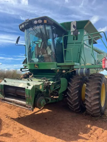 Colheitadeira Jhon Deere 9650 ano 2010