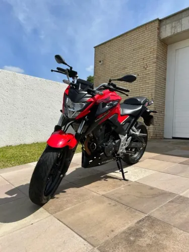 Único Dono! HONDA CB 300F TWISTER CBS 6mil KM 2024/2024