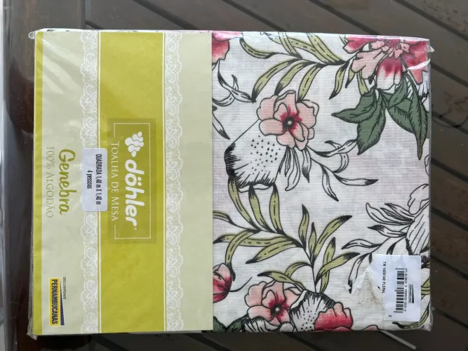 Toalha de Mesa Döhler Genebra 4 Pessoas 100% Algodão