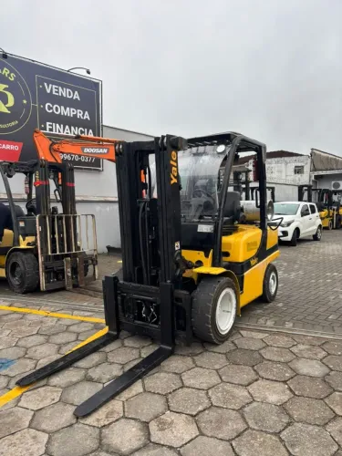 Empilhadeira GLP Yale 70vx  Ano 2014