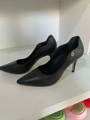 Scarpin Preto Salto Fino
