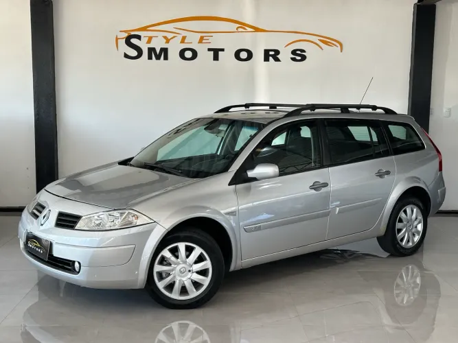 Renault Megane Grand Tour Dynam. Hi-flex 1.6 16V 2013
