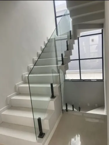 CORRIMÃO ESCADA